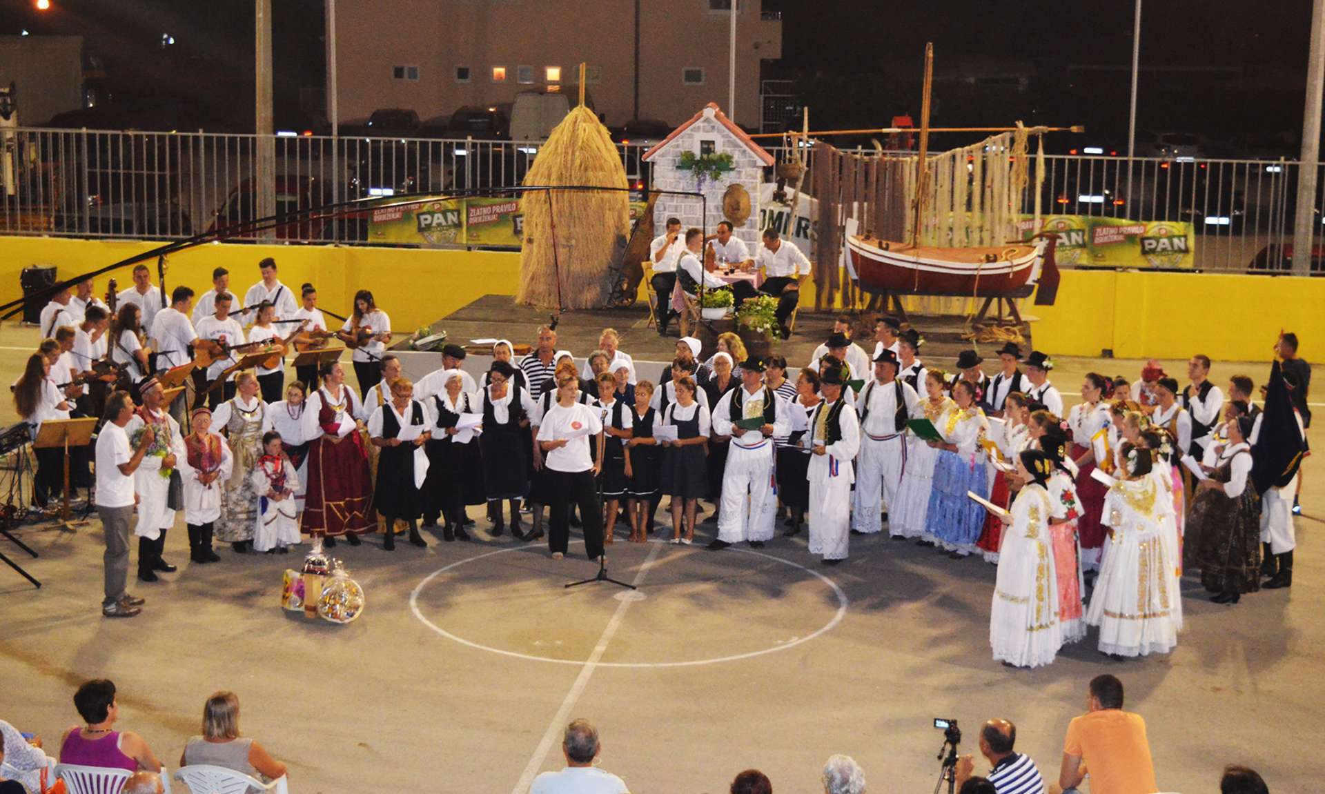 Klapske i folklorne večeri - 