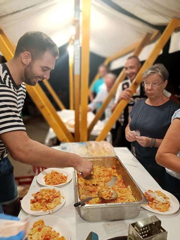 GASTRO VEČER - FEŠTA OD MAKARUNOV - DEBELJAK - 