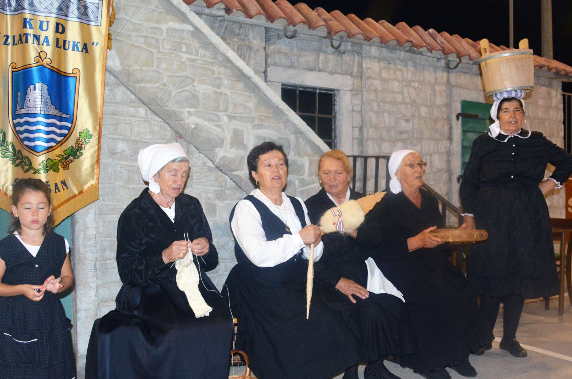 FOLKLORNA VEČER - 